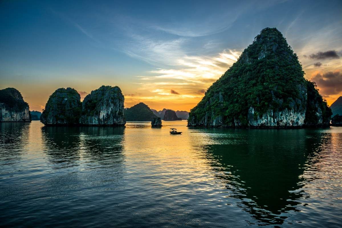 Ha Long Bay